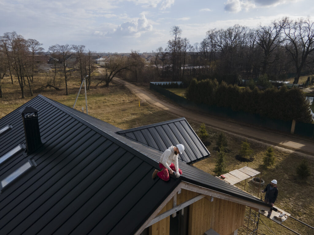 Choosing the right roofing material